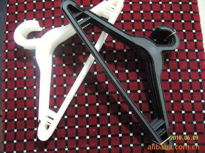 【一次性衣架、寵物衣架、成品衣衣架】?jī)r(jià)格,廠家,圖片,其他塑料制品,安徽省桐城市美佳藝塑業(yè)-